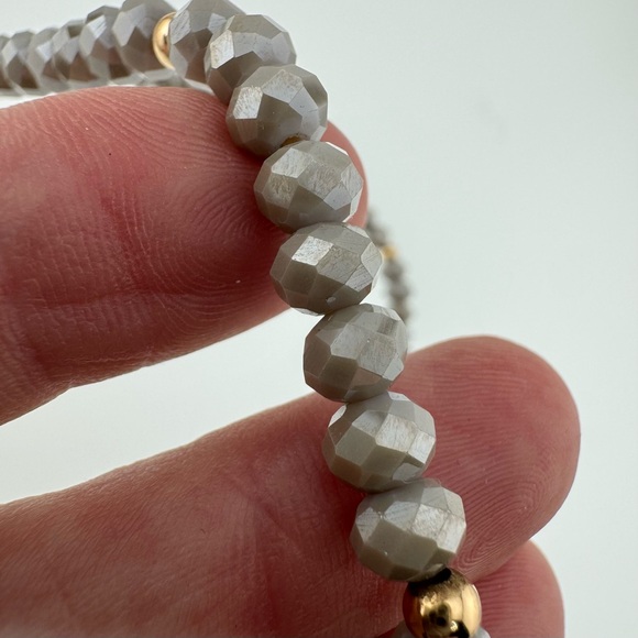 Kinsley Armelle Gray and Gold Beaded Stone Stretch Bracelet like New - Picture 3 of 5